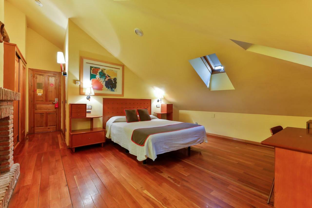 Casa Rural La Chata By Vivere Stays Valsain Εξωτερικό φωτογραφία